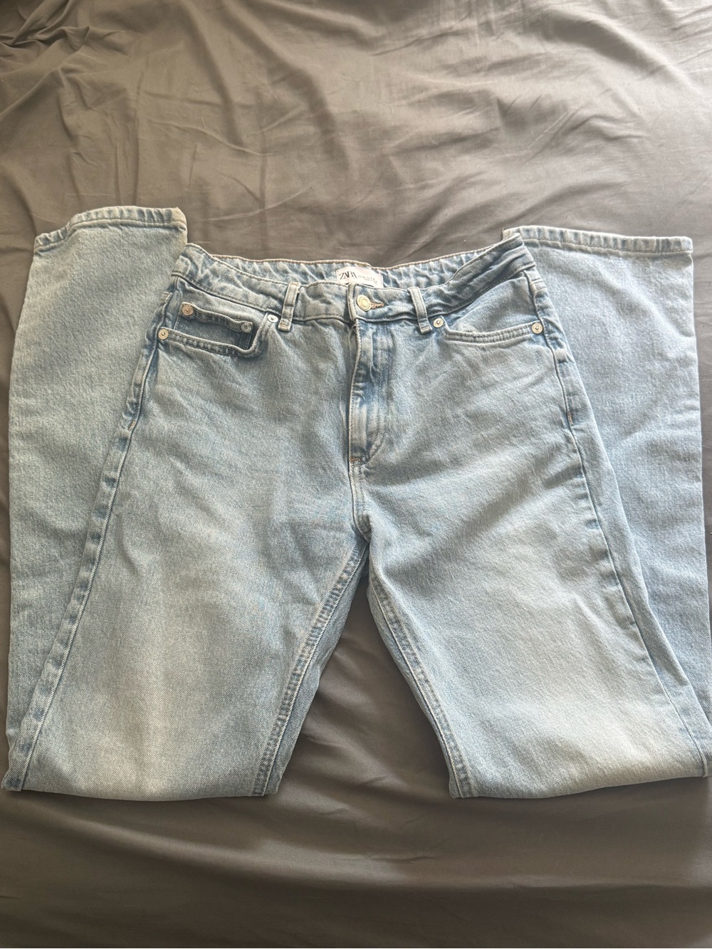 Zara Light Wash Denim Jeans
